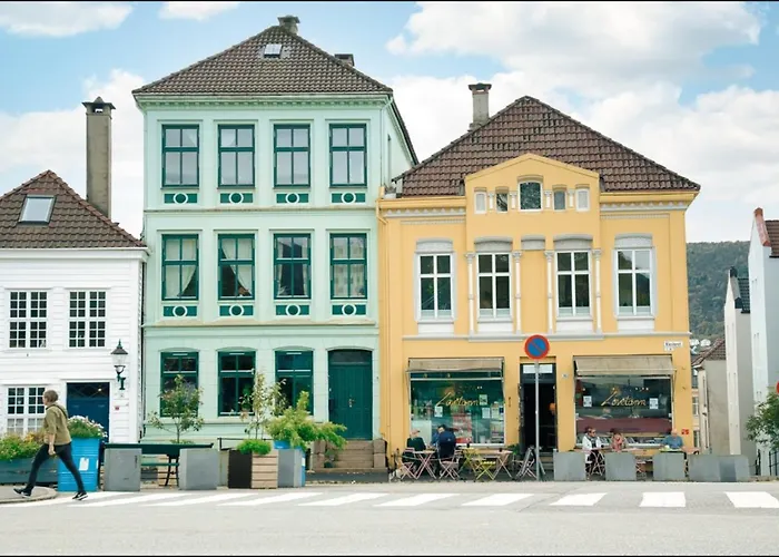 Center * Bergen
